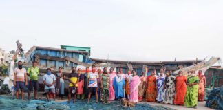 Help Danda fishermen raise funds to get back on their feet in the aftermath of Cyclone Tauktae