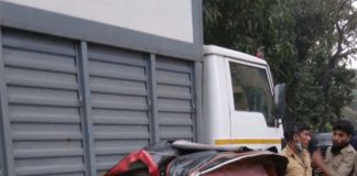 Auto Rickshaw driver crushed to death by speedy SUV in Bandra