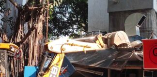 BMC razes illegal extensions of commercial establishments in Bandra