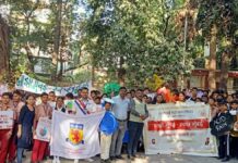 500 students take to the streets of Bandra to create awareness about cleanliness